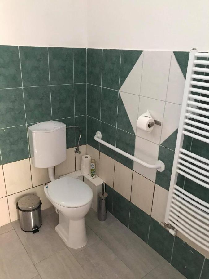 Hunyadi Panzio-Apartman Makó 外观 照片