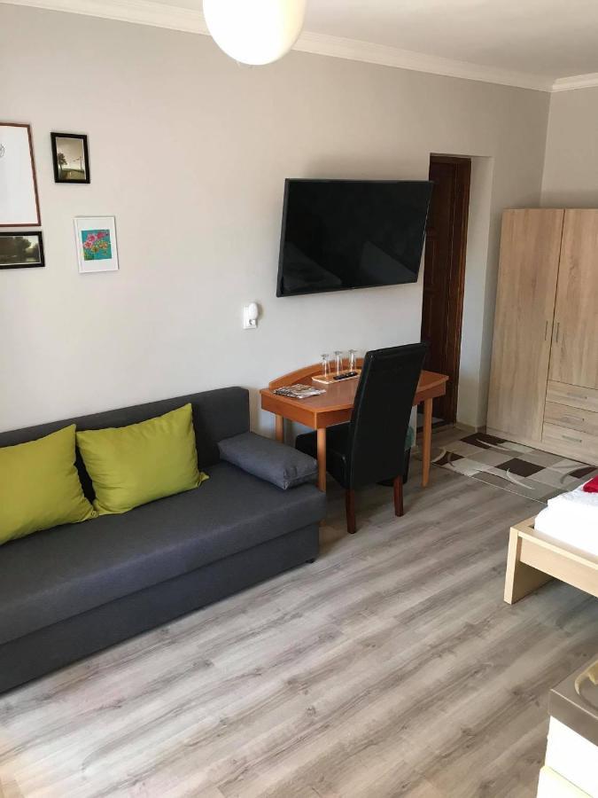 Hunyadi Panzio-Apartman Makó 外观 照片