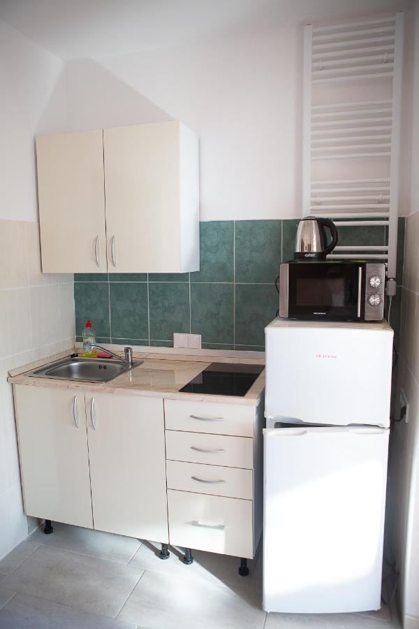Hunyadi Panzio-Apartman Makó 外观 照片